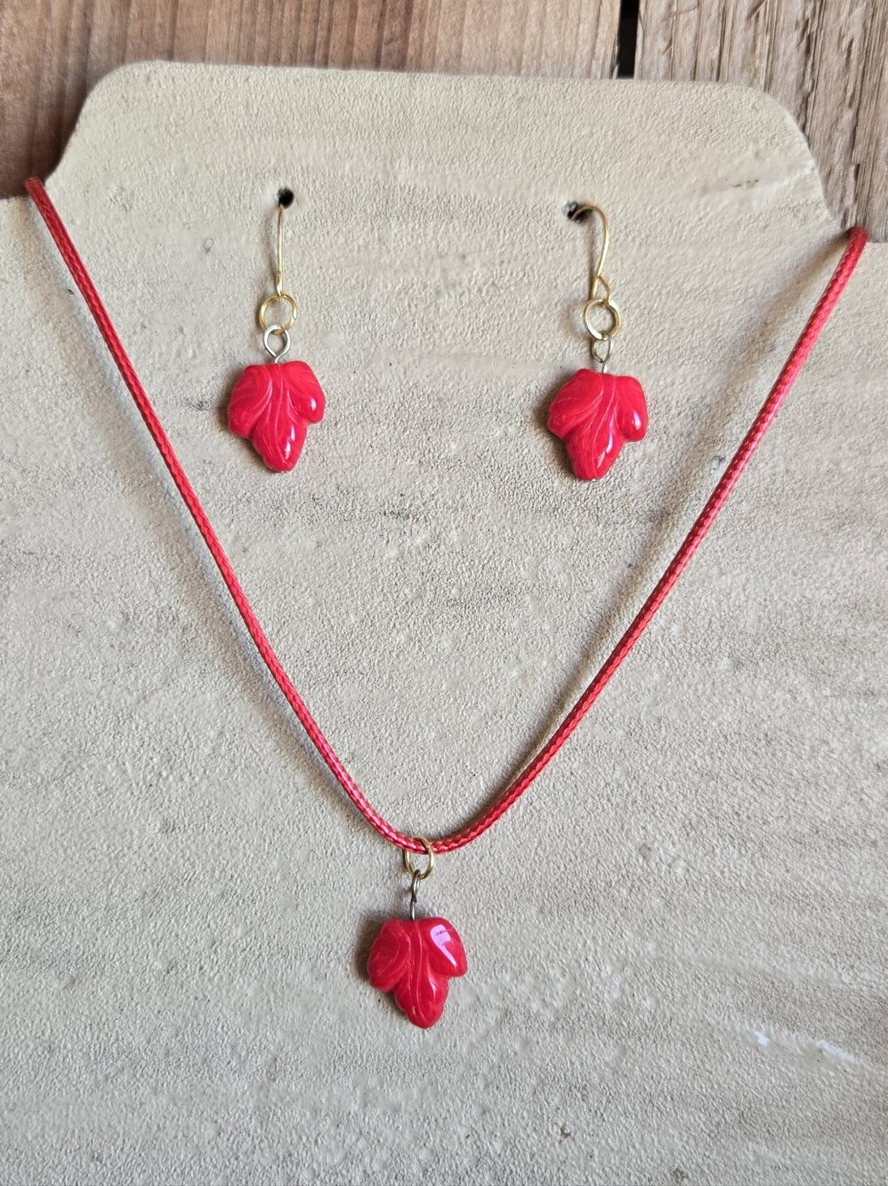 Handmade Red Carved Leaf Necklace & Earrings Set | Nature Inspired Jewelry